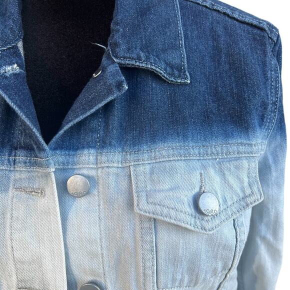 GAP 1969 women’s XS DENIM JACKET, TWO SHADES OF BLUE - Picture 3 of 8